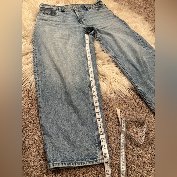 NWOT American Eagle Stretch Barrel Jeans in Skylight Size 8 - Picture 13 of 14